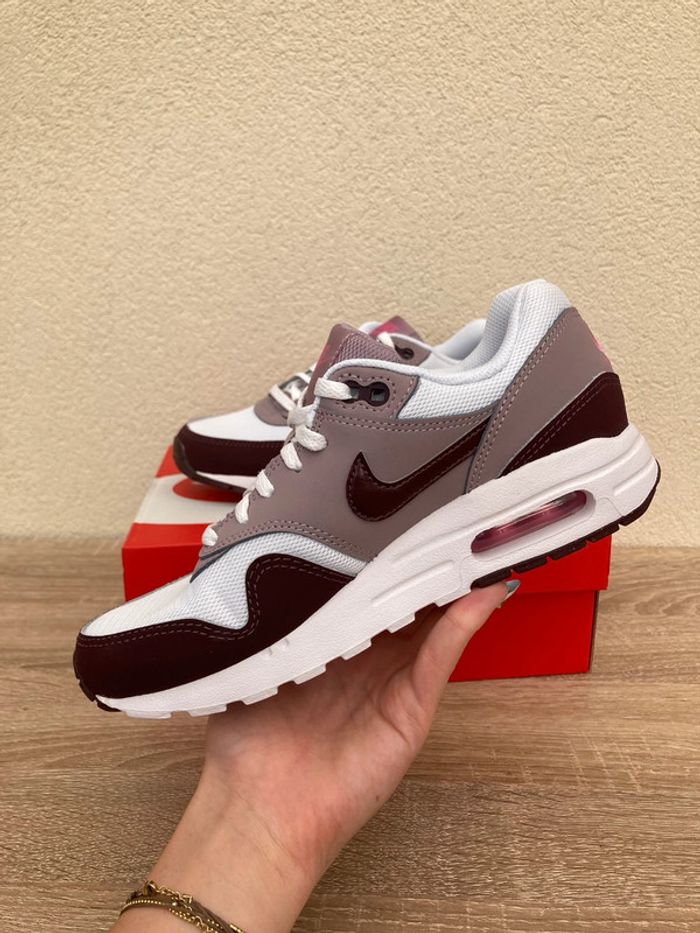 Baskets Basses Nike Air Max 1 Burgundy - Taille 37,5 - photo numéro 2