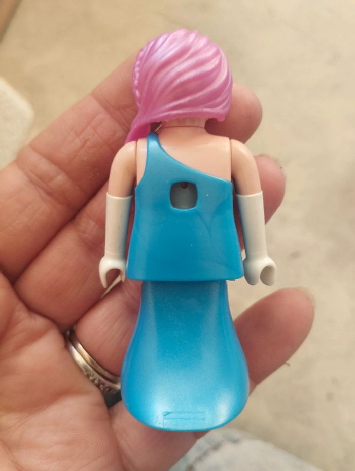 Figurine Playmobil. - photo numéro 3