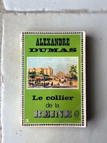 Livre "Le collier de la Reine" tomme 1