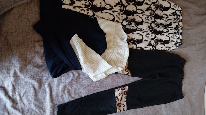 Lot de 22 vêtements fille  8 ans - photo numéro 7