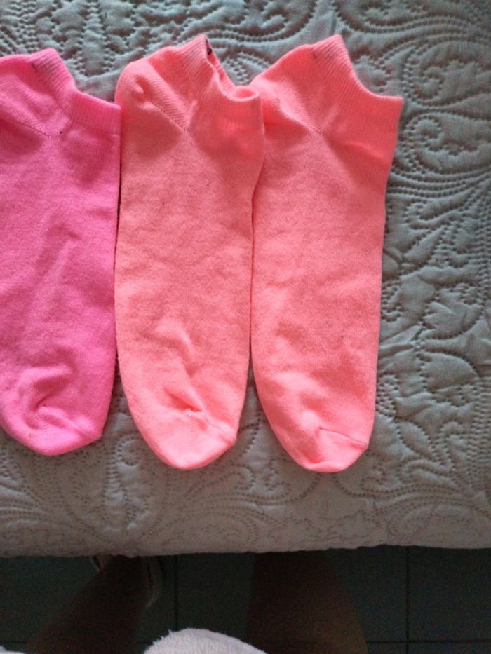 Socquettes neuves fluo - photo numéro 2