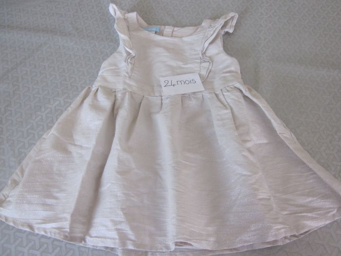 robe cérémonie (V)