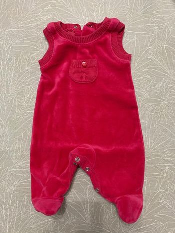 Grenouillère combinaison fille sans manche 1 mois