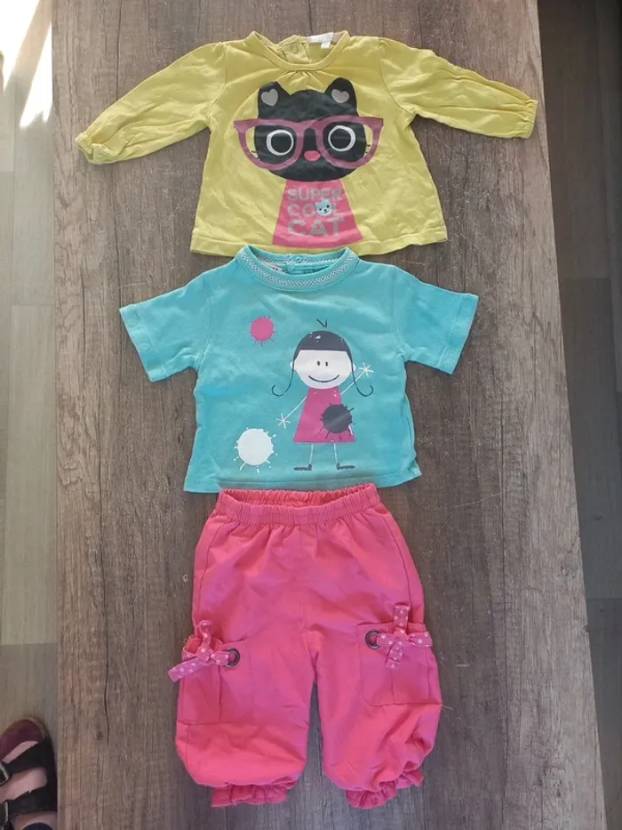 Lot tee-shirts et pantalon bébé fille 6 mois - photo numéro 3
