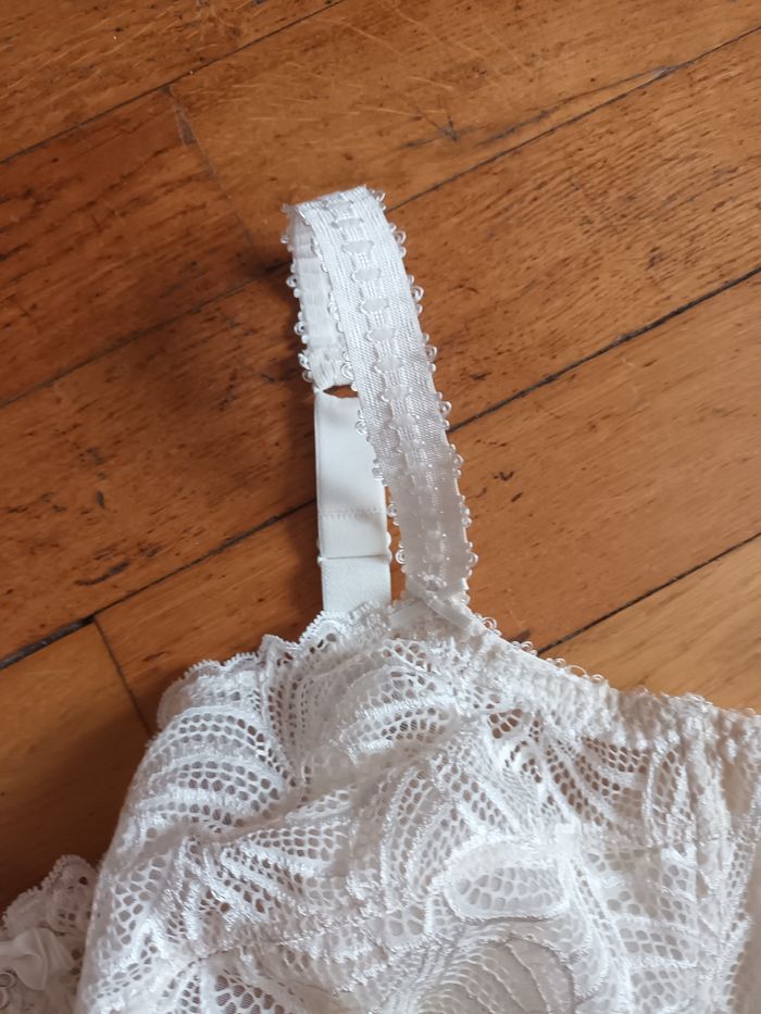 Soutien gorge 100F blanc fbv en dentelle ecru neuf - photo numéro 2
