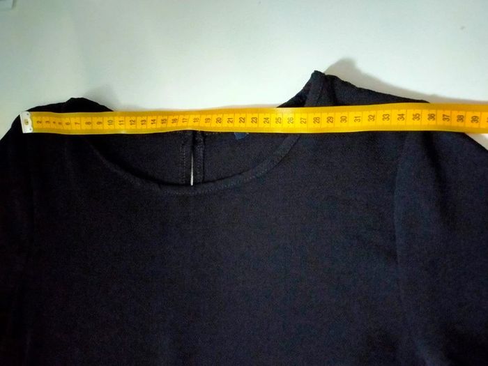 Robe noire simple et élégante – sans marque - photo numéro 7