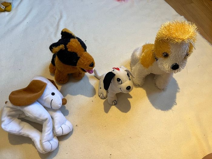 4 peluches chien - photo numéro 4