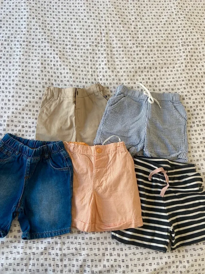 Lot 5 shorts été 12 mois