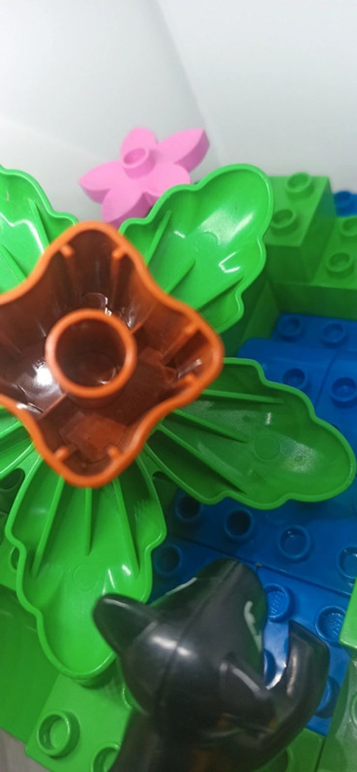 Décor paysage jungle avec rivière et panthère noire lego duplo - photo numéro 2