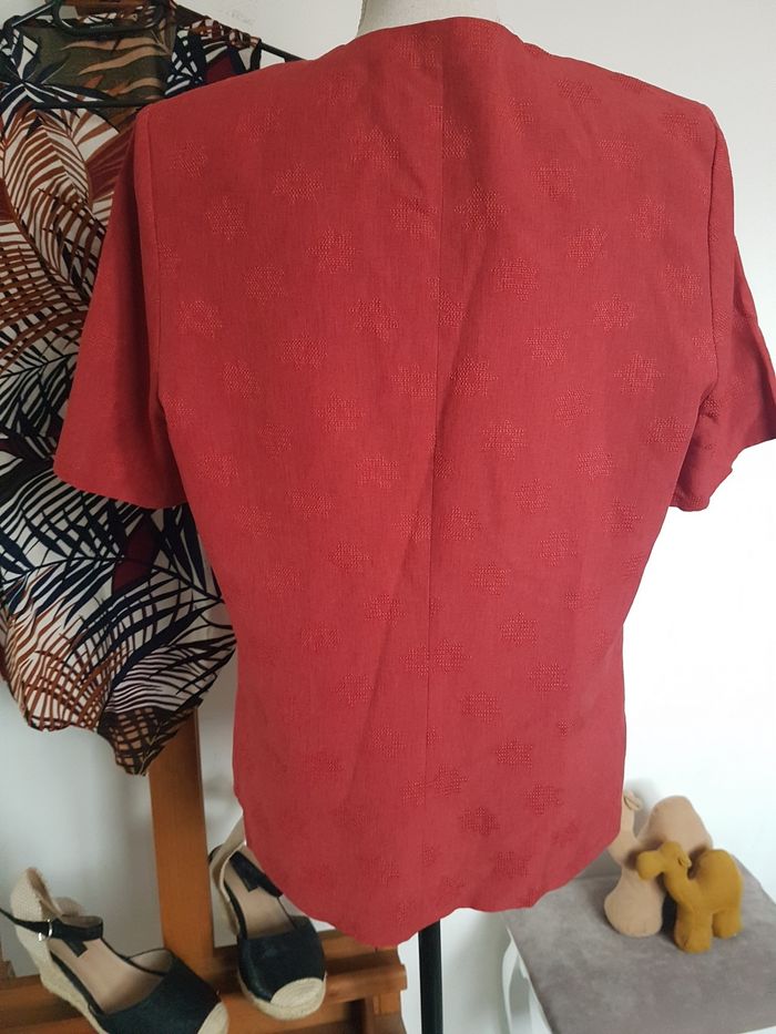 Veste femme vintage rouge. Jeanne Rafal Paris. 54cm aux aisselles, 65cm de haut. - photo numéro 4