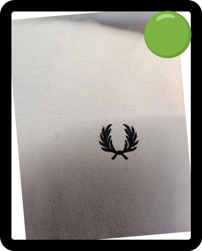 Sweat à capuche Fred Perry Taille L - photo numéro 2