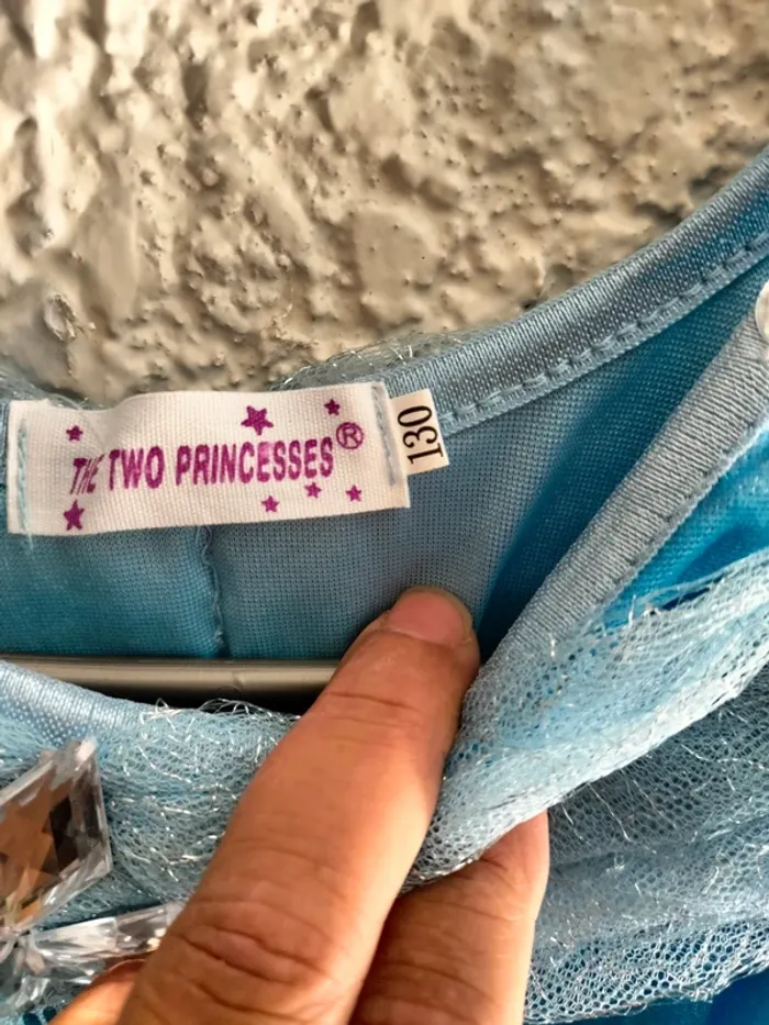 Robe majestueuse bleu avec accessoires neuve 130 cm - photo numéro 4