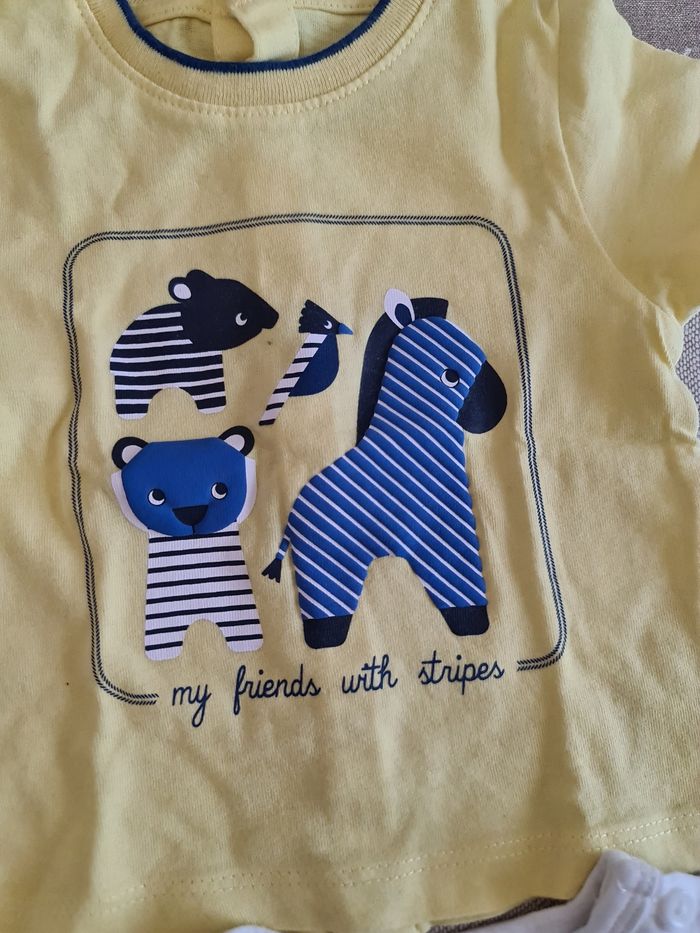 Lot tee shirt 1 mois très bon  état - photo numéro 3