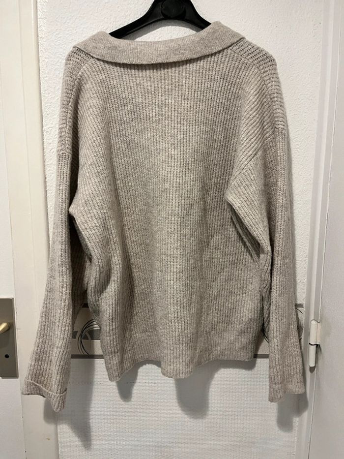 Pull beige col V - photo numéro 3