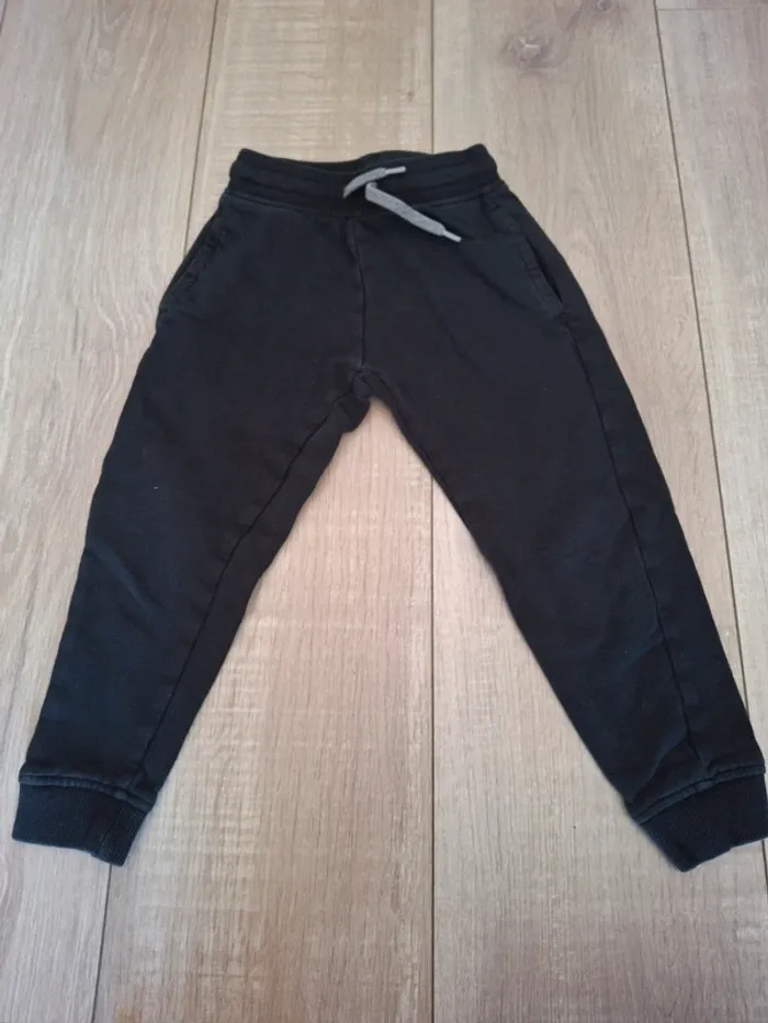 Lot 2 pantalons kiabi 4 ans - photo numéro 5