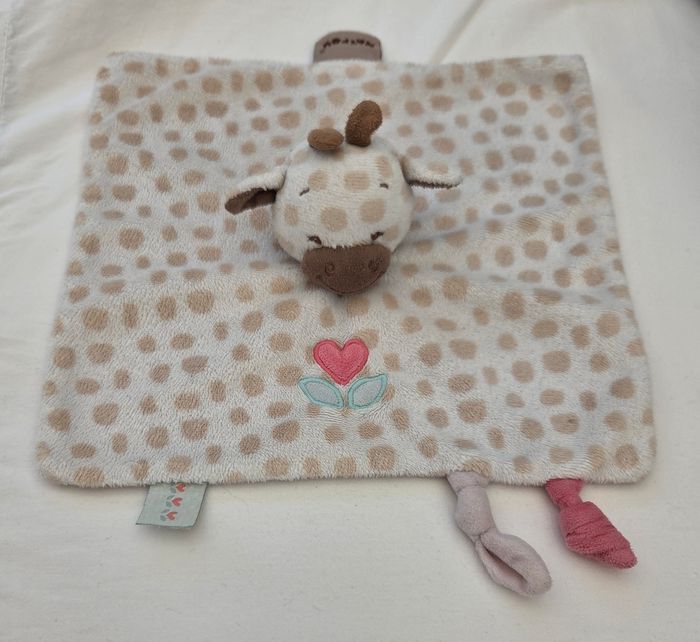 Doudou carré plat girafe Charlotte - Nattou