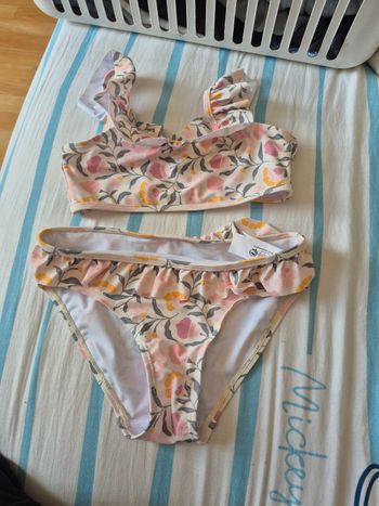 Lot maillot  de  bain  fille 12 ans