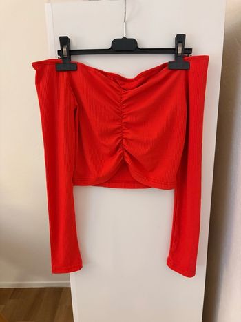 top épaule dénudé