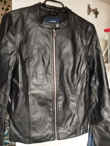 Veste en cuire noir