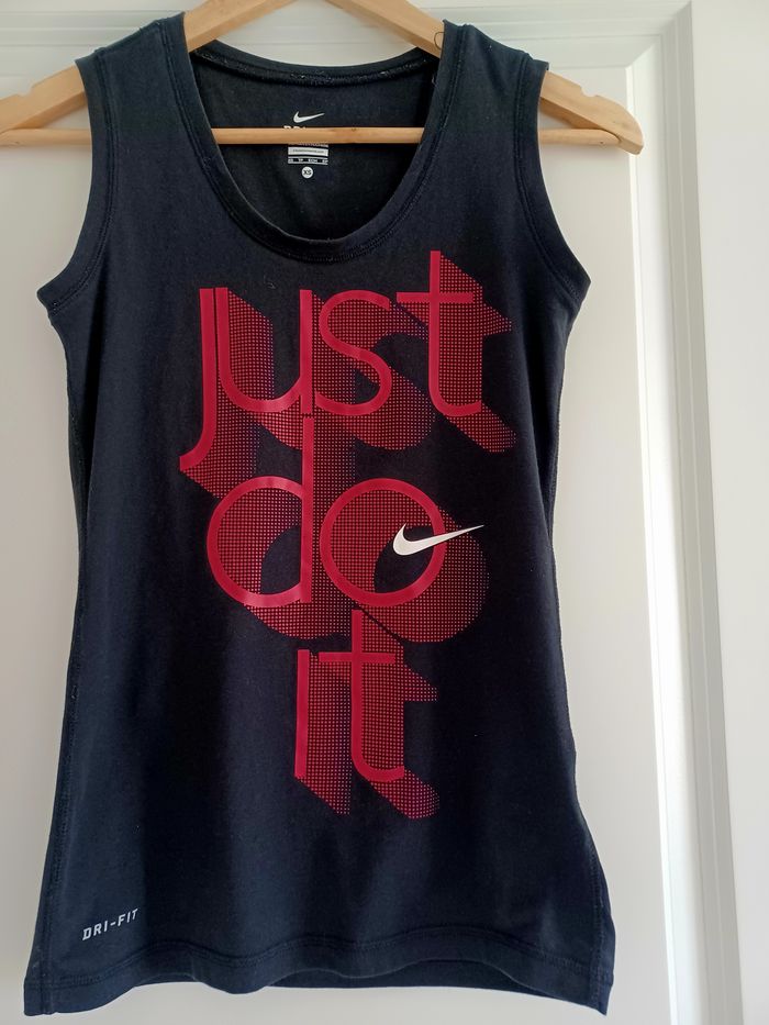 Débardeur Nike très bon état - photo numéro 5