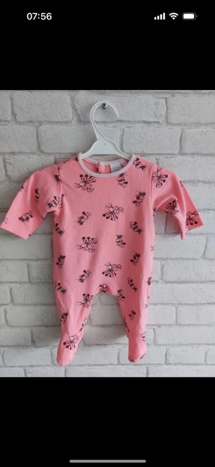 Pyjama Disney Baby taille 1 mois