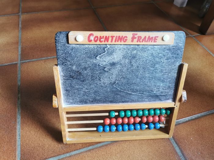 Boulier en bois avec un tableau de craie - photo numéro 4
