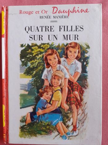 Quatre filles sur un mur - Renée Manière