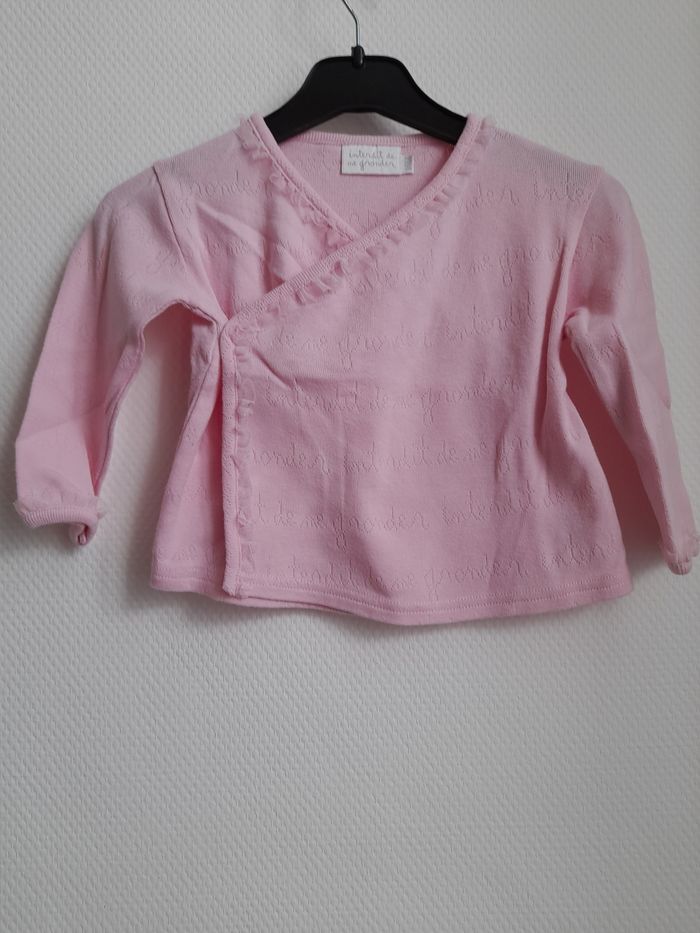 Tee shirt cache cœur interdit de me gronder