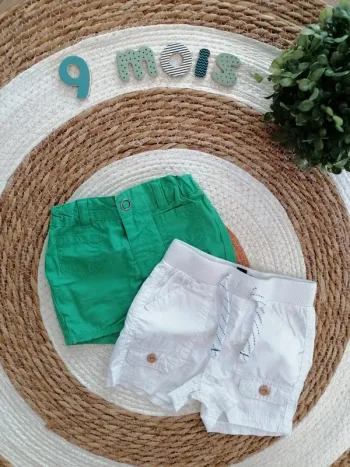 Lot de deux shorts - 9 mois