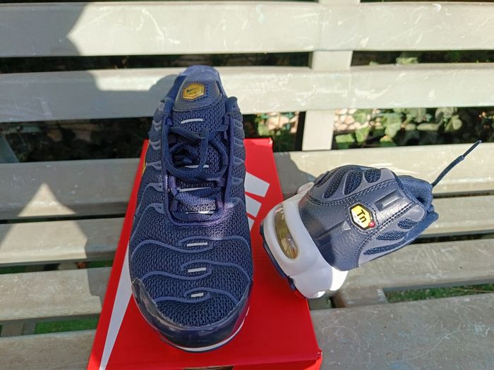Baskets Nike tn taille 42 équipe de France - photo numéro 2