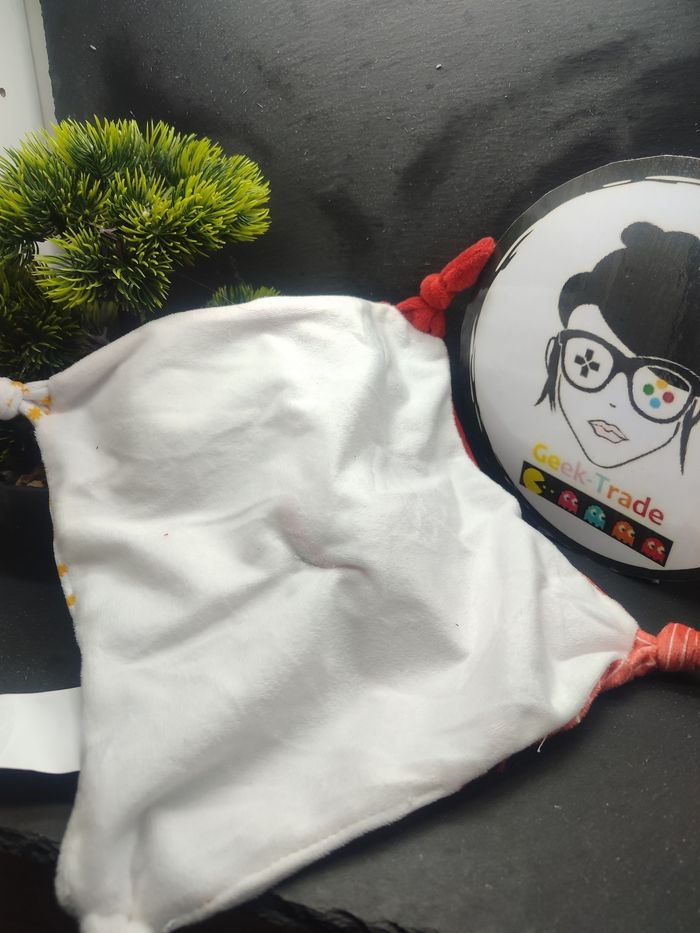 Doudou plat Ecureuil Biche orange blanc rayé étoiles sc consys Jaune Coeur Rayé - photo numéro 2