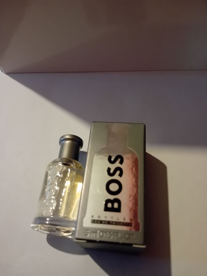 Miniature boss bottled  homme eau de toilette 5 ml. Neuve - photo numéro 2