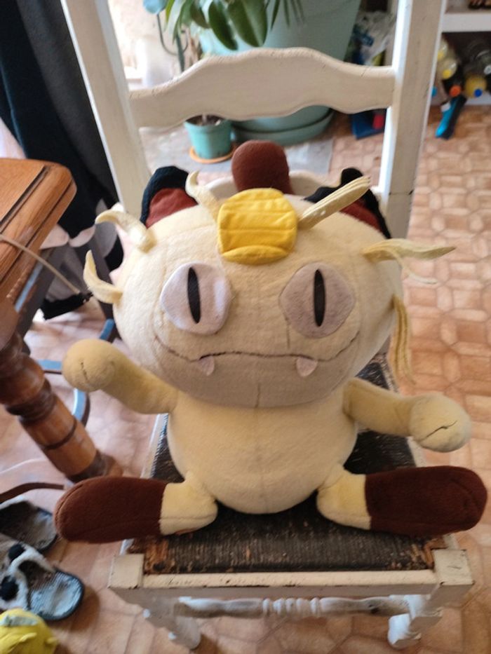Grosse peluche miaouss pokémon