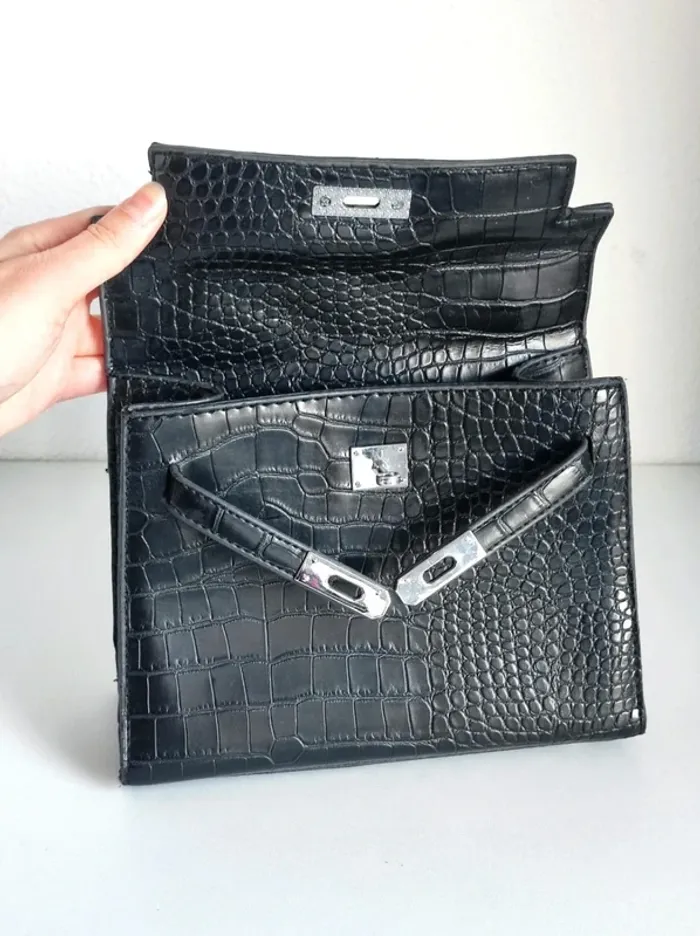 Sac à main noir cuir imitation écaille 80-90 vintage - 22x16x8cm - photo numéro 6