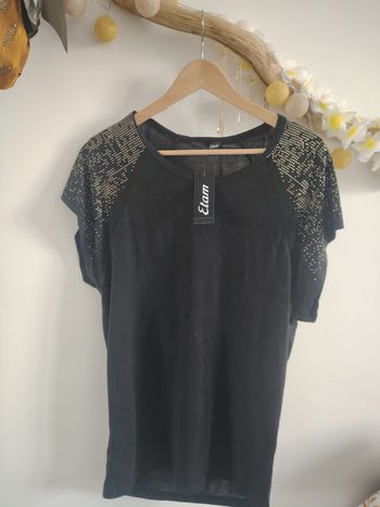 T-shirt à strass/brillants dorés