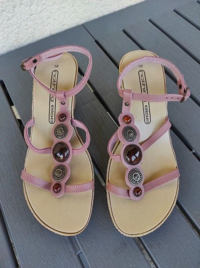 Chaussures compensées vieux rose