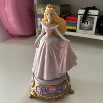 Boite à musique figurine disney la belle au bois dormant porcelaine