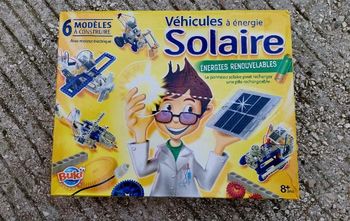Véhicules à énergie solaire Buki