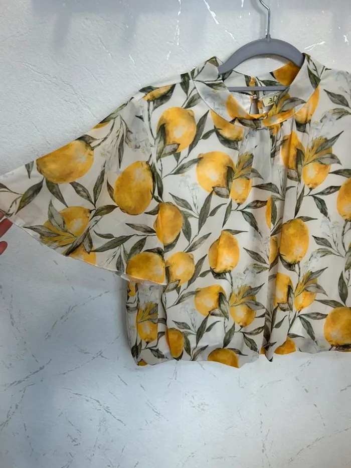 Blouse femme motifs citrons top femme tshirt femme taille S taille M taille 36 taille 38 taille 40 - photo numéro 3