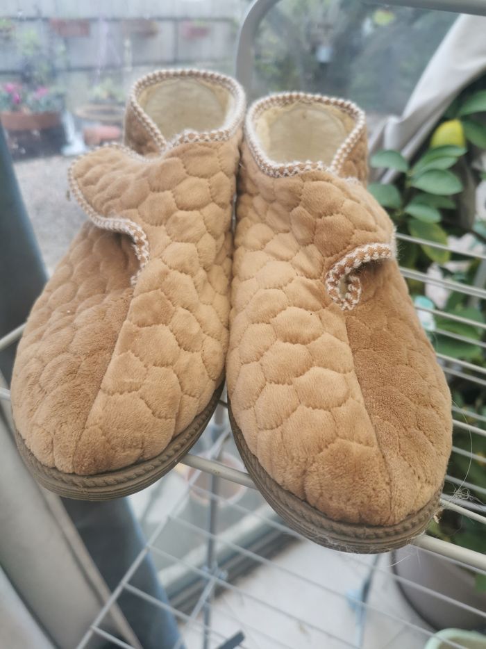 Pantoufles Damart Thermolactyl p 41 juste essayées