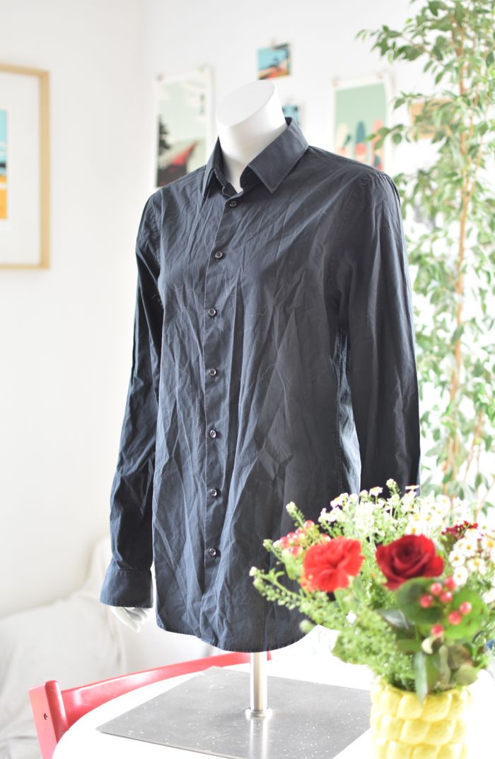 Chemise noire - photo numéro 4