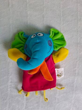 Marionnette éléphant grelot