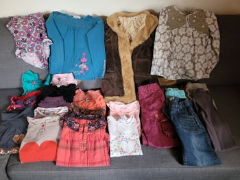 Lot de vêtements fille 8 ans (vertbaudet, orchestra...)