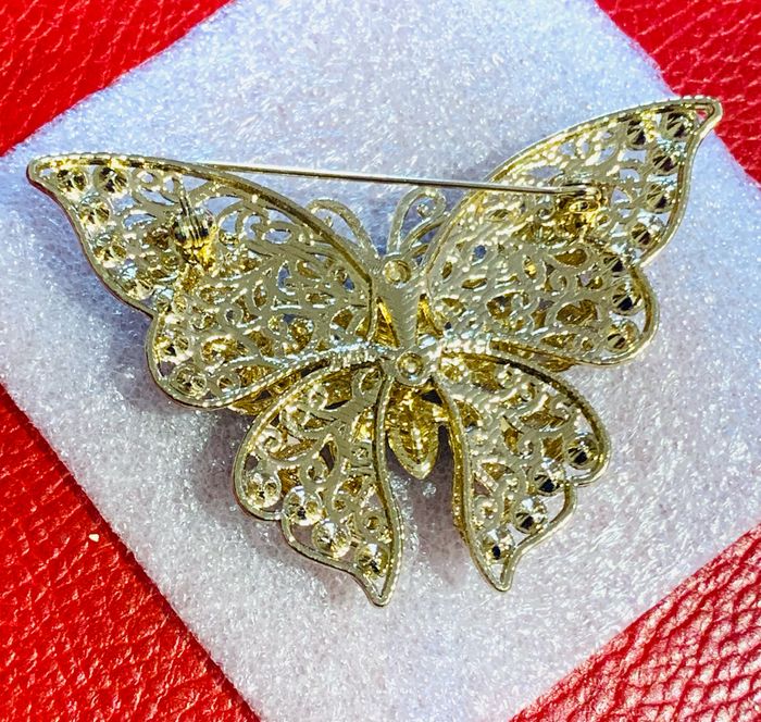 Broche papillon doré fantaisie avec strass - photo numéro 2