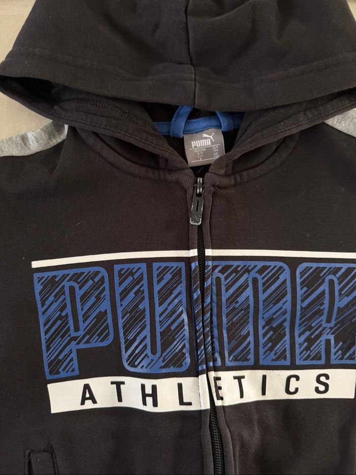 Lot de 2 gilets noirs de marque Umbro et Puma taille 8 ans - photo numéro 4