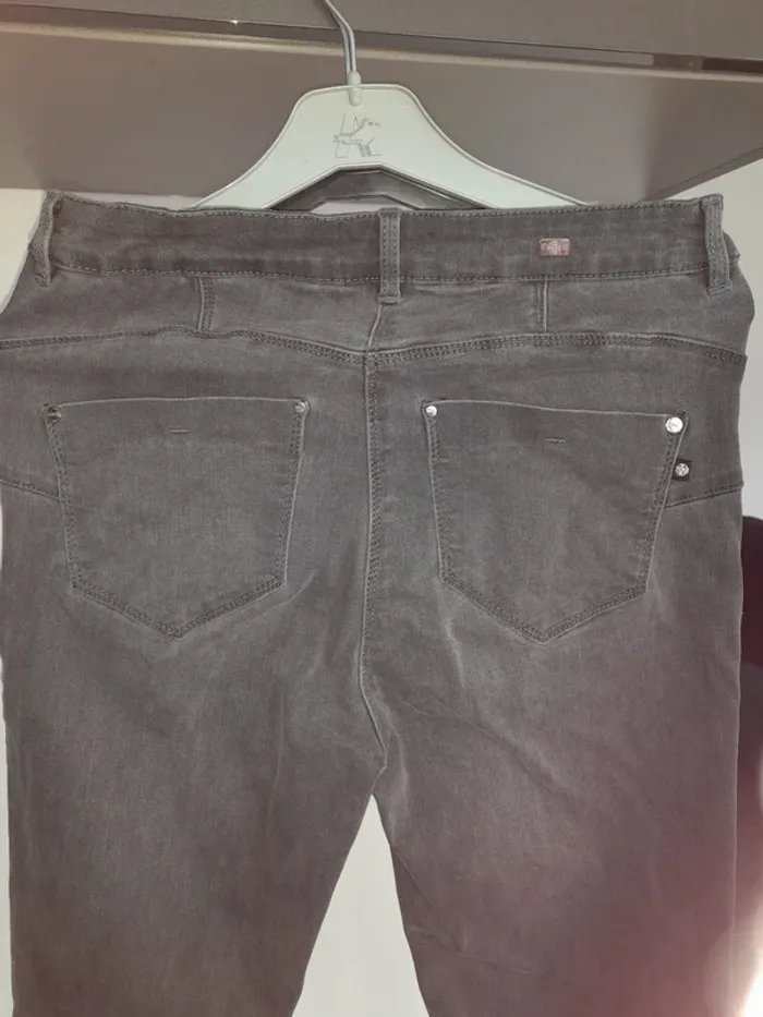 Jean slim  gris taille 40 breal - photo numéro 5