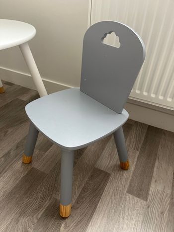 Table et chaise pour enfant