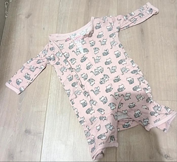 Combinaisons bébé fille