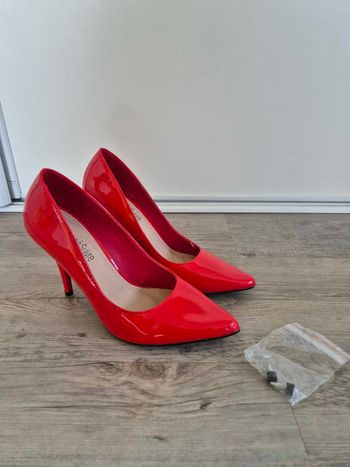 Escarpins vernis rouge