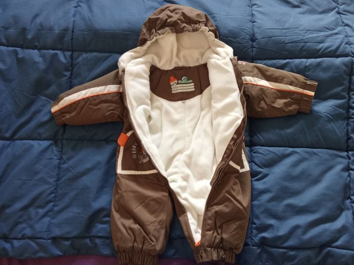 Combinaison de ski. 6 mois. - photo numéro 2
